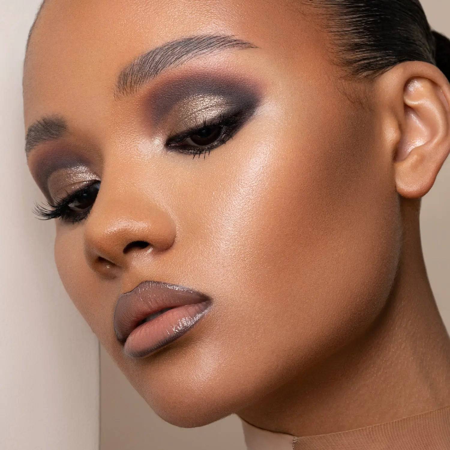 [PRÉ VENDA] I NEED A NUDE PALETTE - Eyeshadow Palette
