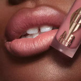 Batom Líquido Matte Cor: Pillow Talk Blur Charlotte Tilbury
